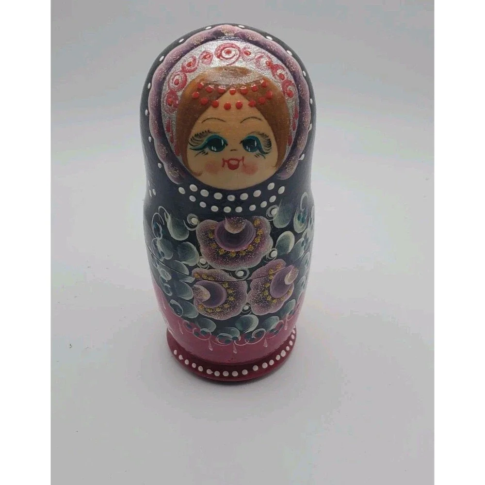 Russian 5 piece Wooden Purple Nesting Dolls Hand Painted Red Flowers Blond Girl